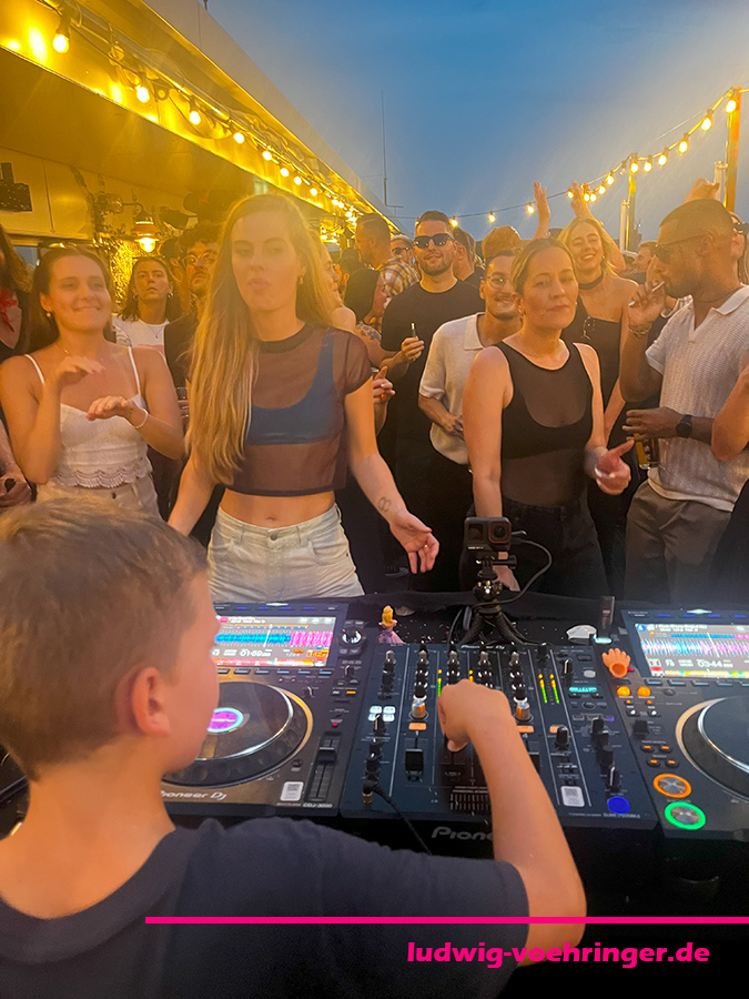 Wasser mit Geschmack Festival in Heubach - ich an den Decks